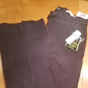 NWT NYDJeans Smoke, straight cut